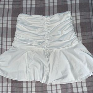 Scrunched white mini skirt